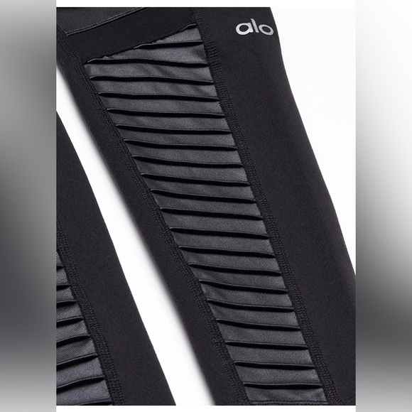 Alo Yoga Black Moro Leggings - Picture 3 of 3